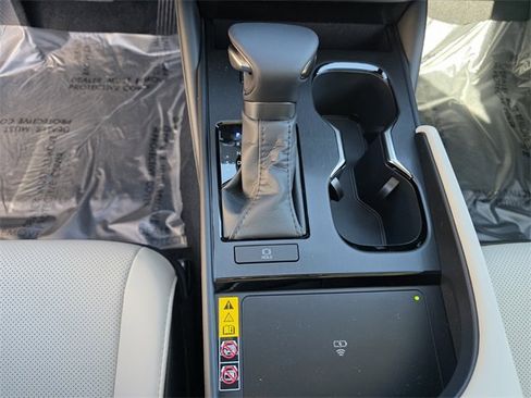 New 2025 Lexus ES 350 w/ Premium Package image 25