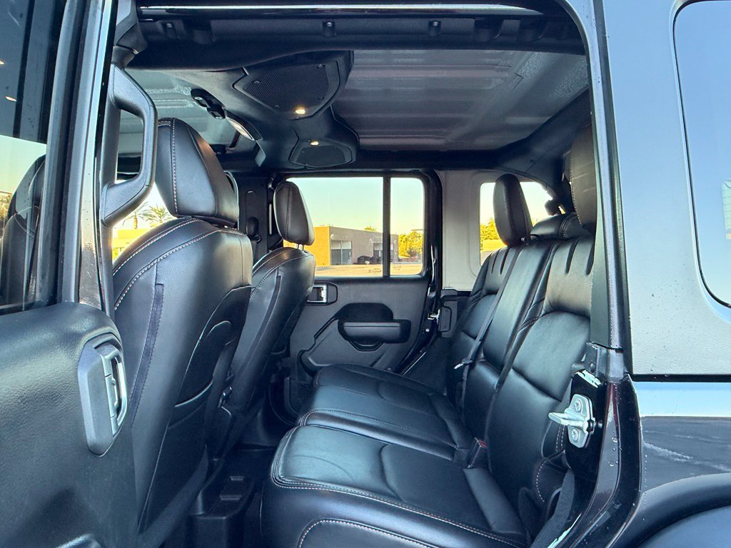 Used 2024 Jeep Wrangler Unlimited AWD/4WD image 17