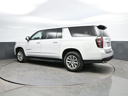 Used 2023 Chevrolet Suburban Premier AWD/4WD image 5