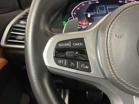 Certified 2022 BMW X5 xDrive40i w/ M Sport Package image 16