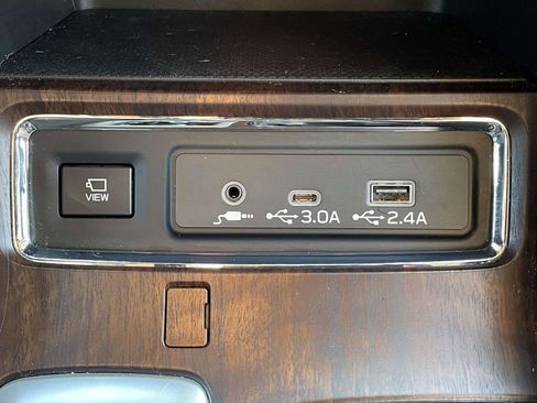 Certified 2025 Subaru Ascent Touring w/ Popular Package #2 image 21