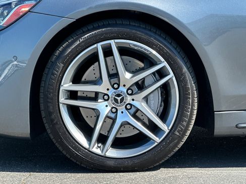 Used 2018 Mercedes-Benz S 560 Sedan image 25