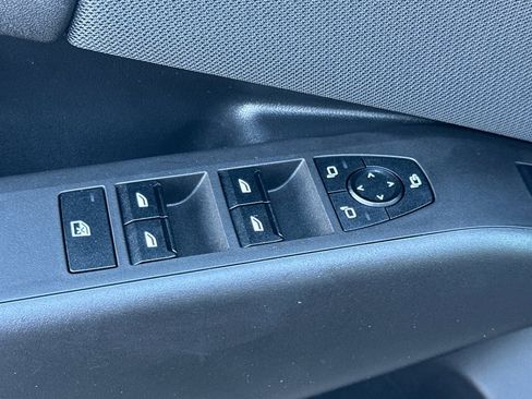 Used 2025 BMW X3 xDrive30i w/ Premium Package image 13