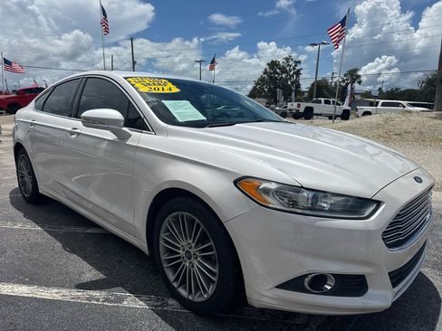 Used 2014 Ford Fusion SE w/ Equipment Group 202A FWD image 7