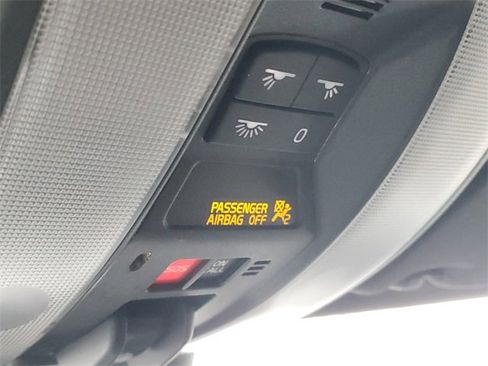 Used 2016 Volvo XC60 T5 Premier w/ Proximity Package image 31