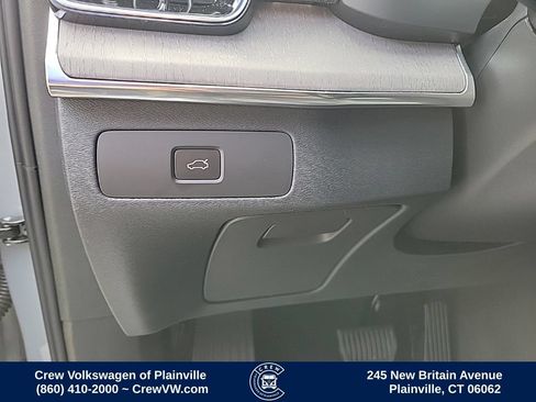 Used 2026 Volvo XC90 B6 Ultra w/ Protection Package AWD/4WD image 43