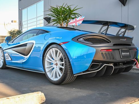 Used 2018 McLaren 570S Coupe RWD image 4
