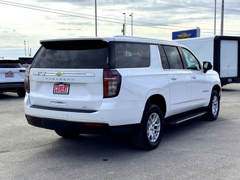 Used 2024 Chevrolet Suburban LT image 6