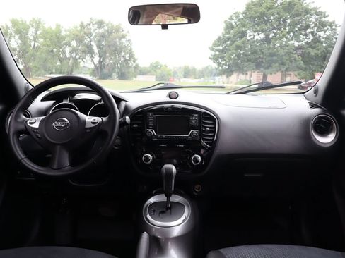 Used 2015 Nissan Juke SV AWD/4WD image 16
