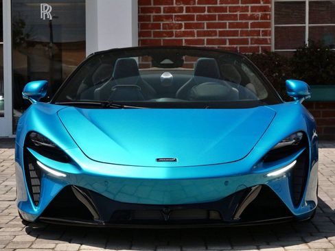 New 2026 McLaren Artura Spider image 2