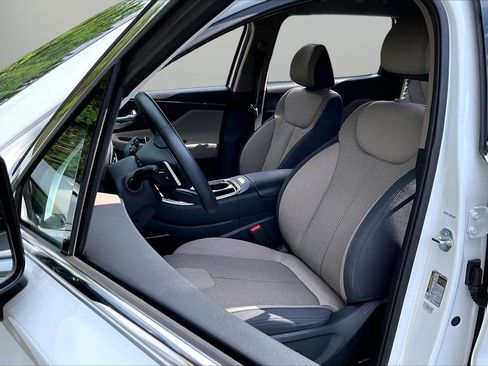 Used 2023 Hyundai Santa Fe SEL FWD image 21