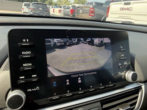 Used 2019 Honda Accord LX image 26