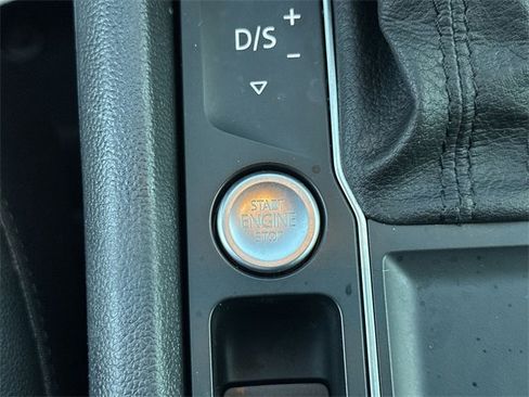 Used 2018 Volkswagen Atlas SE image 21