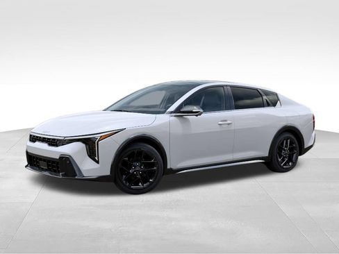 New 2026 Kia K4 GT-Line Turbo FWD image 3
