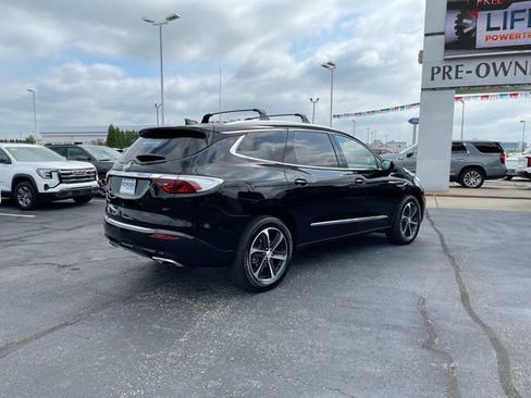 Used 2022 Buick Enclave Essence w/ Sport Touring Edition FWD image 5