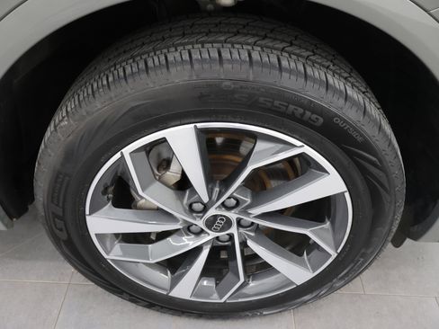 Used 2024 Audi Q5 2.0T Premium Plus AWD/4WD image 3