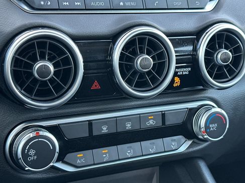 Used 2025 Nissan Sentra S image 16