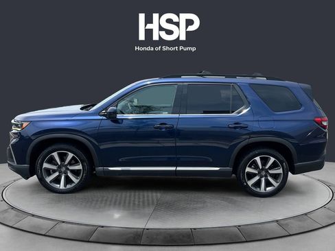 Used 2023 Honda Pilot Touring image 2