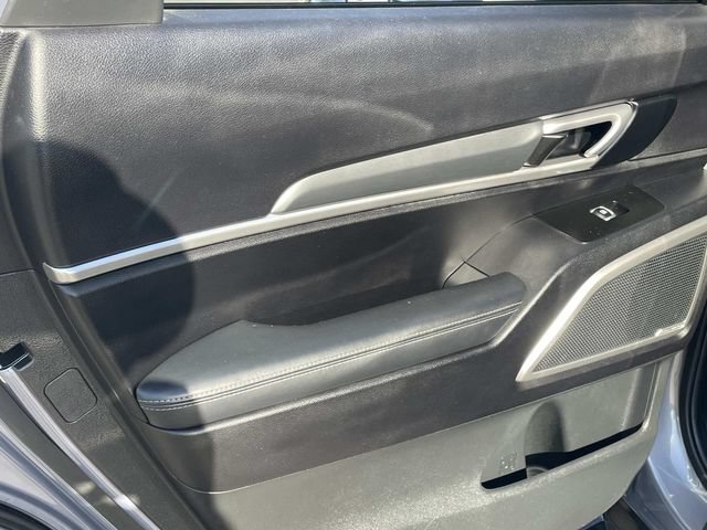 Used 2022 Kia Telluride S FWD image 23