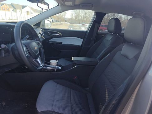 Used 2024 Chevrolet Trax LT w/ Driver Confidence Package image 6