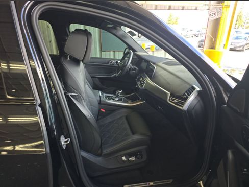 Used 2023 BMW X5 xDrive45e w/ Executive Package image 11