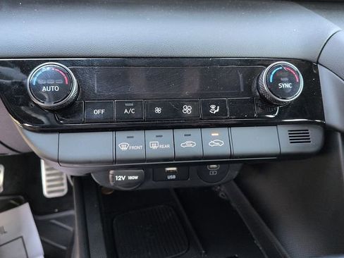 Used 2025 Hyundai Elantra Sport FWD image 22