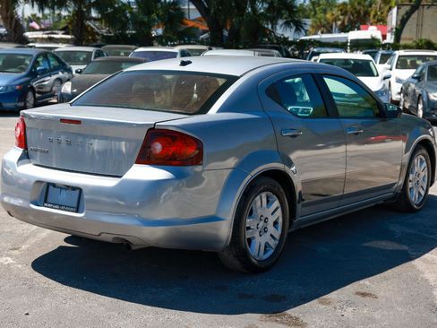 Used 2014 Dodge Avenger SE FWD image 11