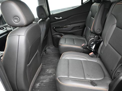 Used 2023 GMC Acadia AT4 w/ Technology Package AWD/4WD image 14