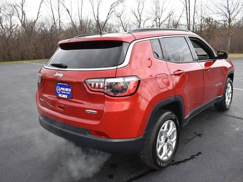 Used 2025 Jeep Compass Latitude image 5