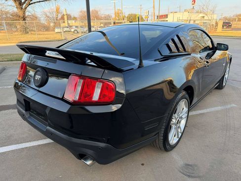 Used 2012 Ford Mustang GT Premium w/ Security Pkg image 5