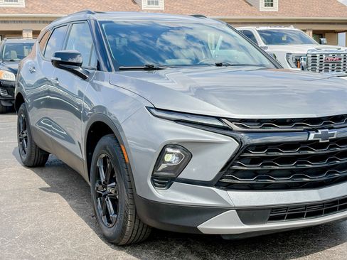 Used 2023 Chevrolet Blazer LT w/ Midnight/Sport Edition AWD/4WD image 3