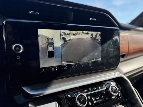 Used 2023 GMC Sierra 1500 Denali Ultimate image 32