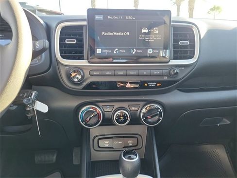 New 2026 Hyundai Venue SE image 12