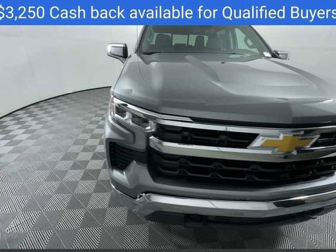 New 2026 Chevrolet Silverado 1500 LT image 3