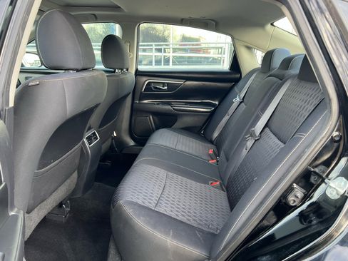 Used 2017 Nissan Altima 2.5 SV w/ Convenience Package image 12