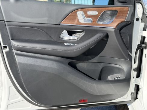 New 2026 Mercedes-Benz GLS 450 4MATIC image 16
