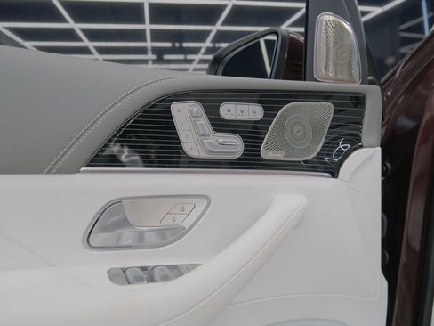 Used 2022 Mercedes-Benz Maybach GLS 600 4MATIC image 62