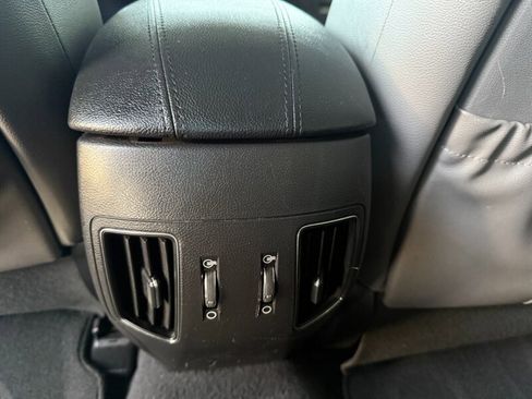 Used 2012 Hyundai Sonata Hybrid w/ Ultimate Pkg image 29