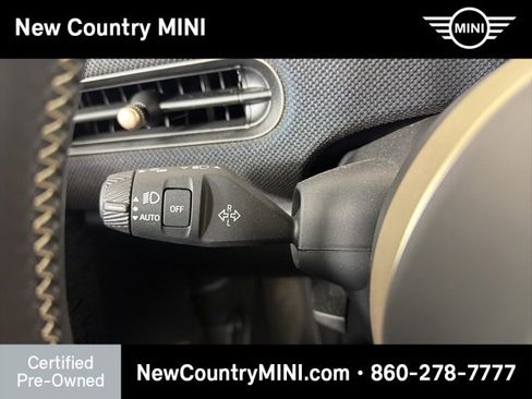 Certified 2025 MINI Cooper 2-Door Hardtop image 21