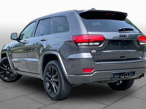 Used 2020 Jeep Grand Cherokee Altitude AWD/4WD image 12