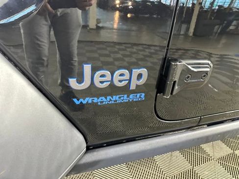 Used 2021 Jeep Wrangler Unlimited Rubicon 4xe w/ Cold Weather Group image 10