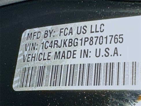 Used 2023 Jeep Grand Cherokee L Limited image 26