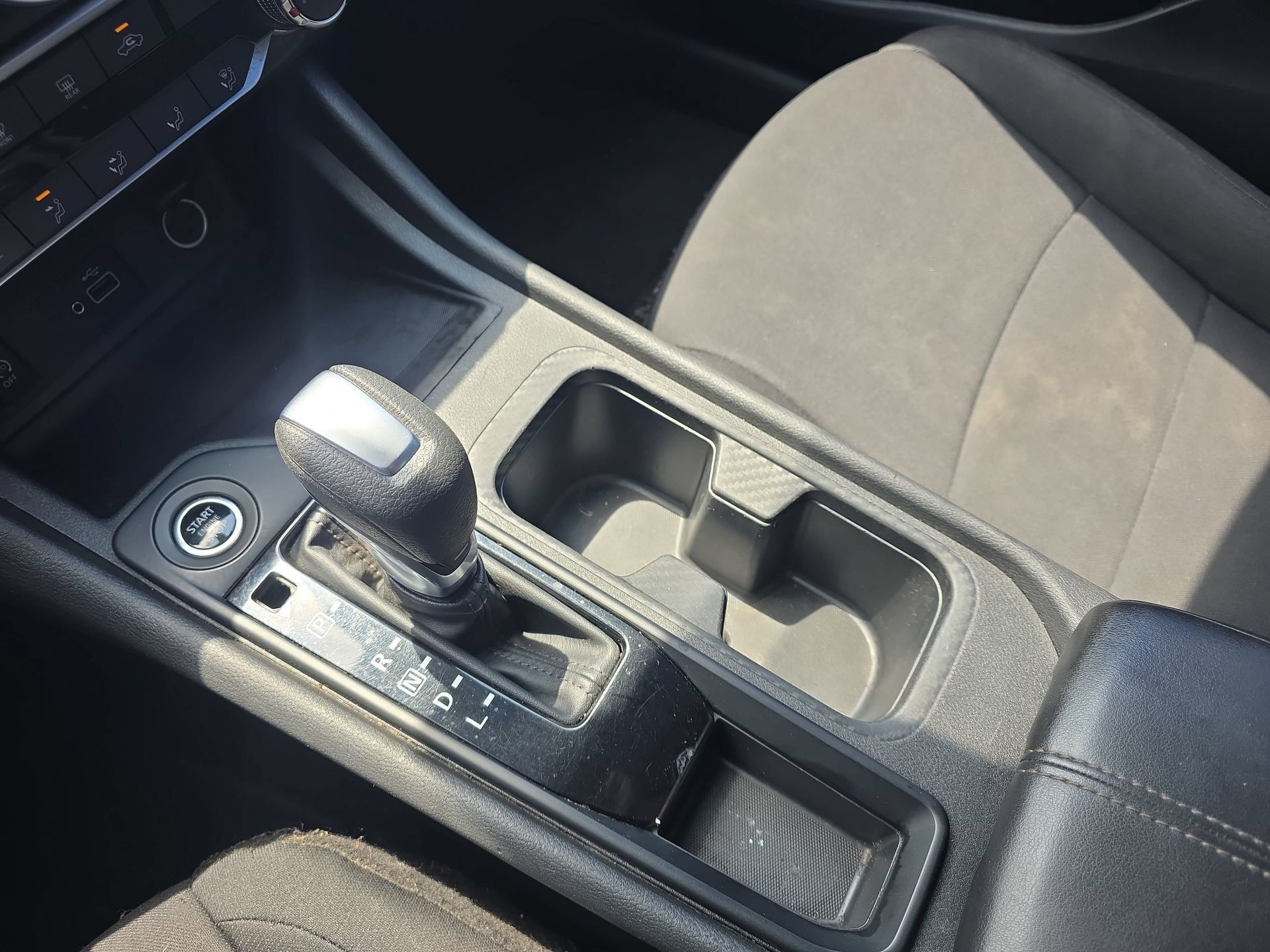 Used 2025 Nissan Sentra S FWD image 23