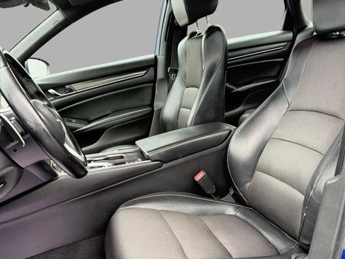 Used 2018 Honda Accord Sport image 26