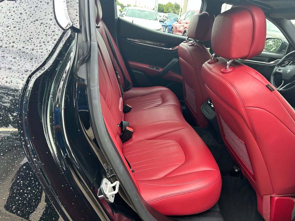 Used 2020 Maserati Ghibli RWD image 33