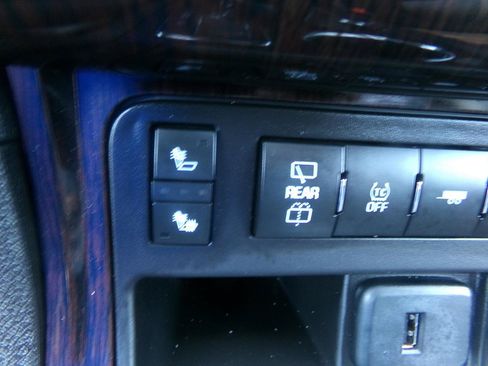 Used 2017 Chevrolet Traverse LT AWD/4WD image 29