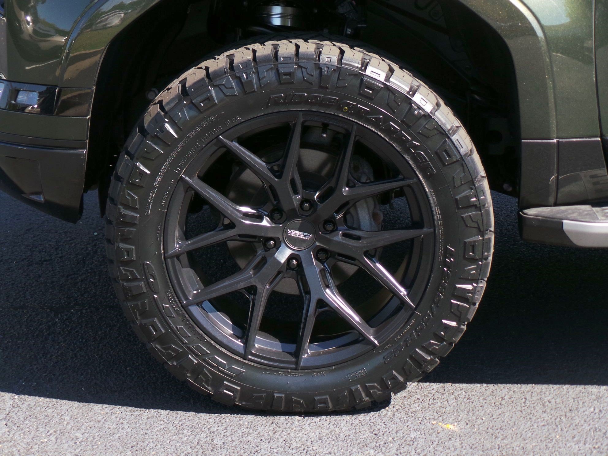 Used 2025 Lexus GX 550 w/ Accessory Package (2T) AWD/4WD image 6