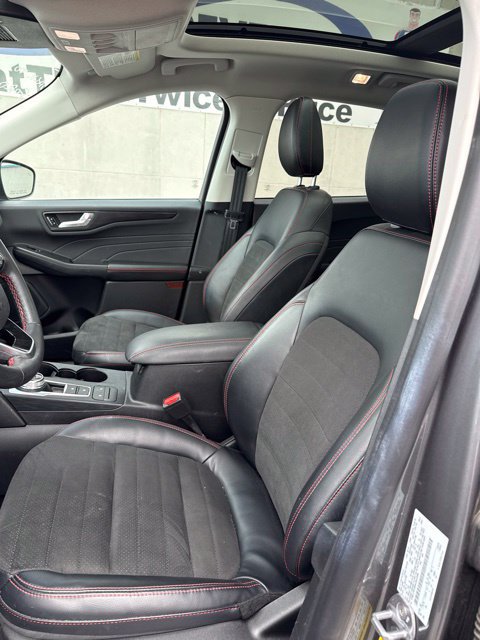 Used 2022 Ford Escape SEL w/ SEL Stealth AWD Package image 14