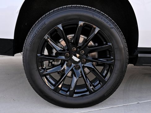 Used 2021 Cadillac Escalade ESV Sport w/ Driver Assist Tech Package RWD image 39