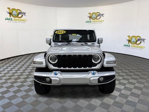 Used 2024 Jeep Wrangler High Altitude image 3